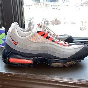 Nike Air Max Sneakers in Gray and Red size 13
